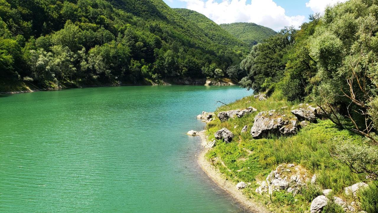 Casa Matilda Casa Vacanze Castel di Tora Esterno foto